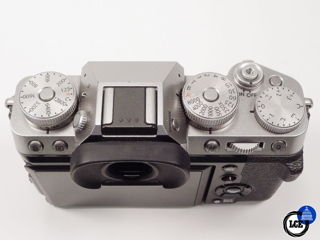 FujiFilm X-T5 Silver Body sub 4.5k sc