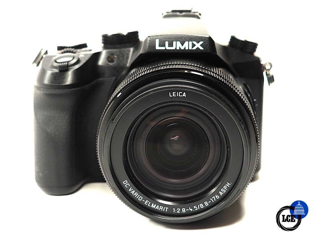 Panasonic LUMIX FZ2000 