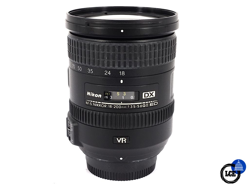 Nikon AF-S 18-200mm F3.5-5.6  DX | 4*