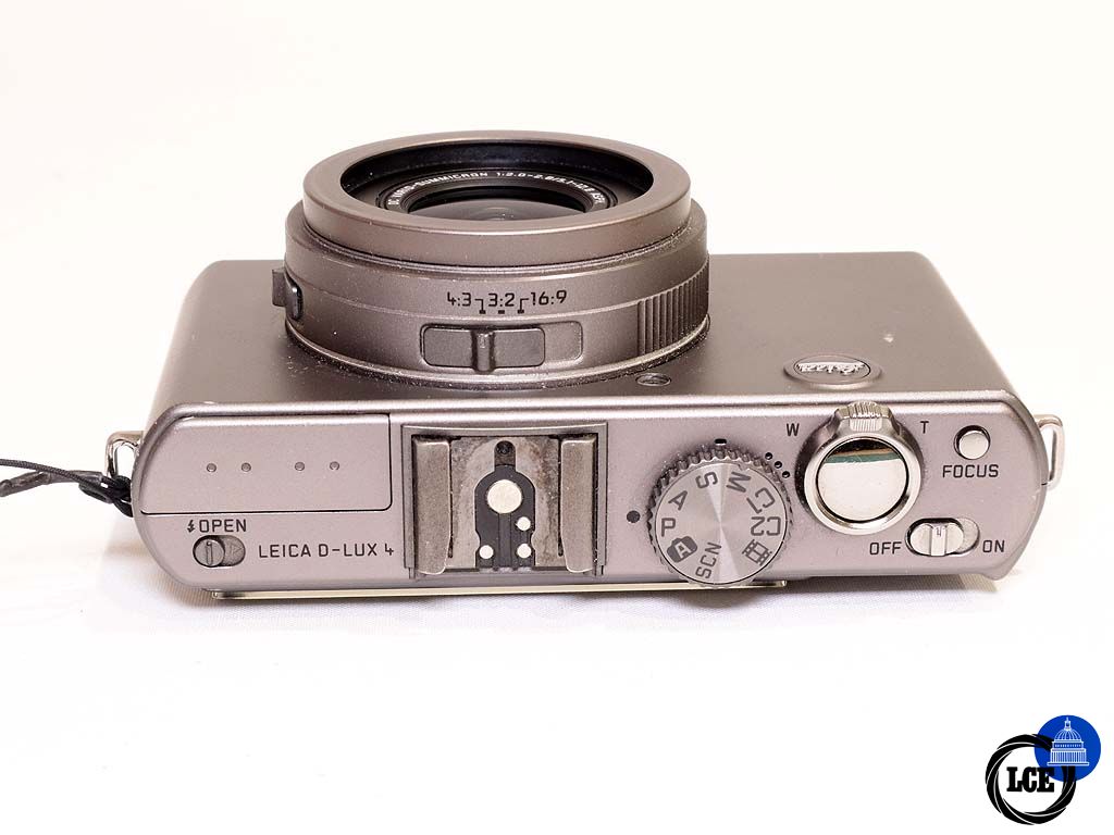 Leica D-Lux 4 Titanium Kit