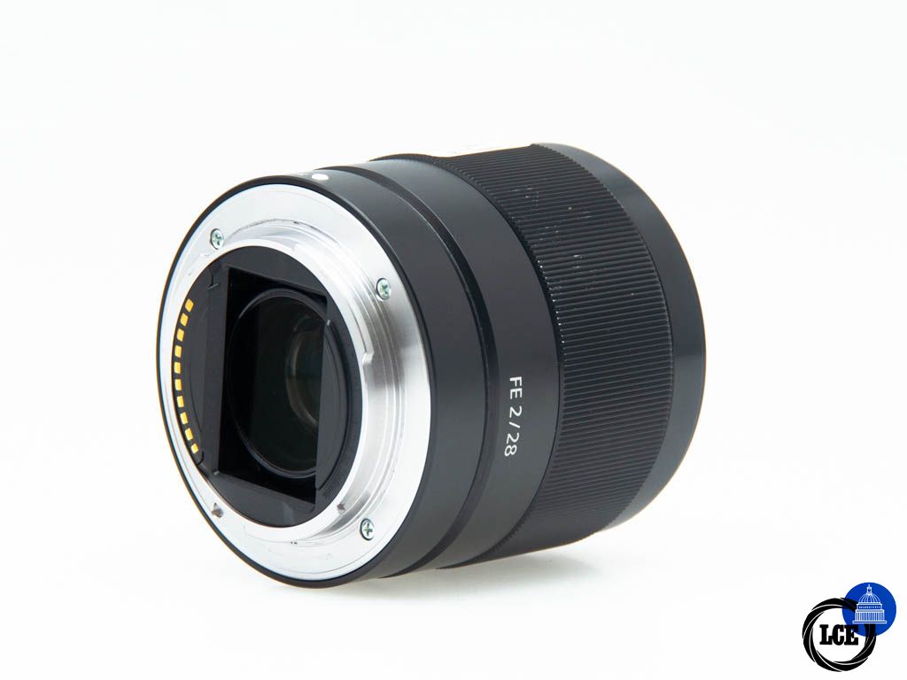 Sony FE 28mm f/2