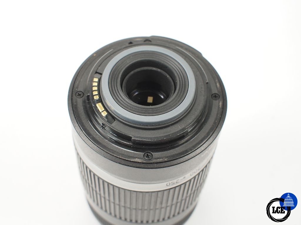 Canon EF-S 55-250mm f4-5.6 IS