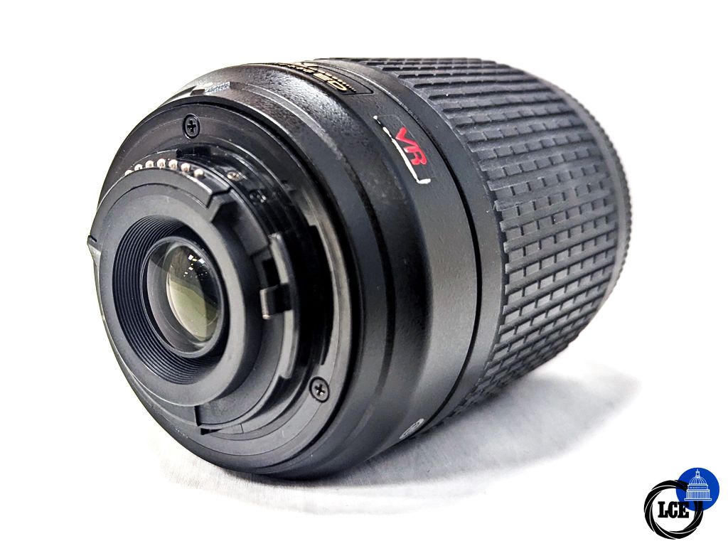 Nikon AF-S 55-200mm F4-5.6 G ED DX VR 