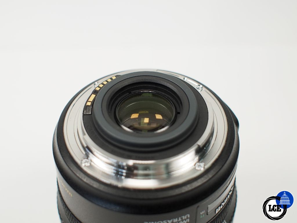 Canon EF-S 15-85mm F3.5-5.6 IS USM