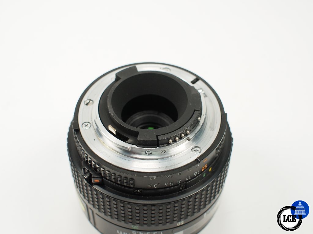 Nikon FX 35-70mm F3.3-4.5 AF-D