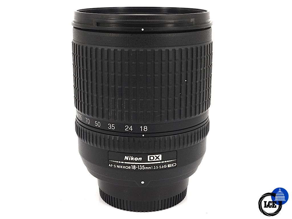 Nikon AF-S 18-135mm F3.5-5.6G ED DX | 4*