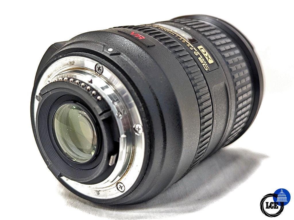 Nikon AF-S 18-200mm F3.5-5.6 G ED DX VR 