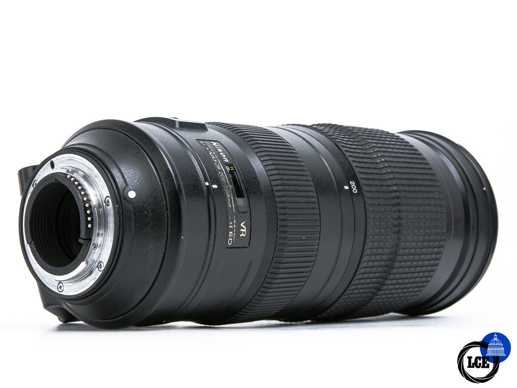 Nikon AF-S 200-500mm f5.6E ED VR