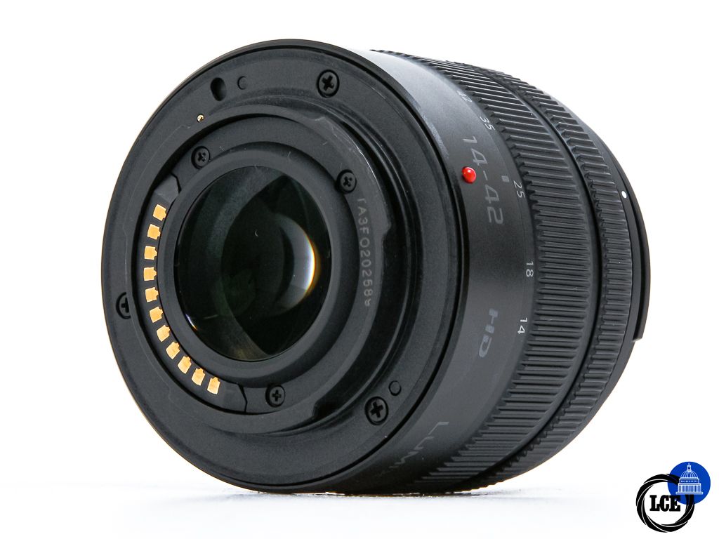 Panasonic G Vario 14-42mm f3.5-5.6 ASPH. OIS