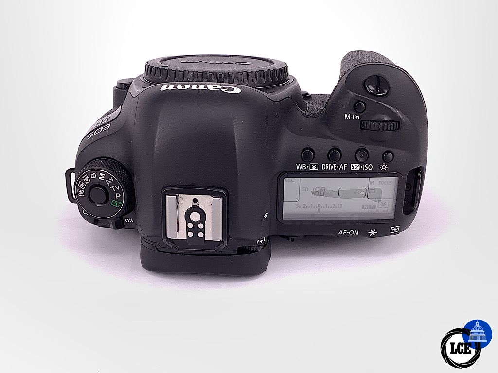 Canon EOS 5D MKIV *4,900 Shots