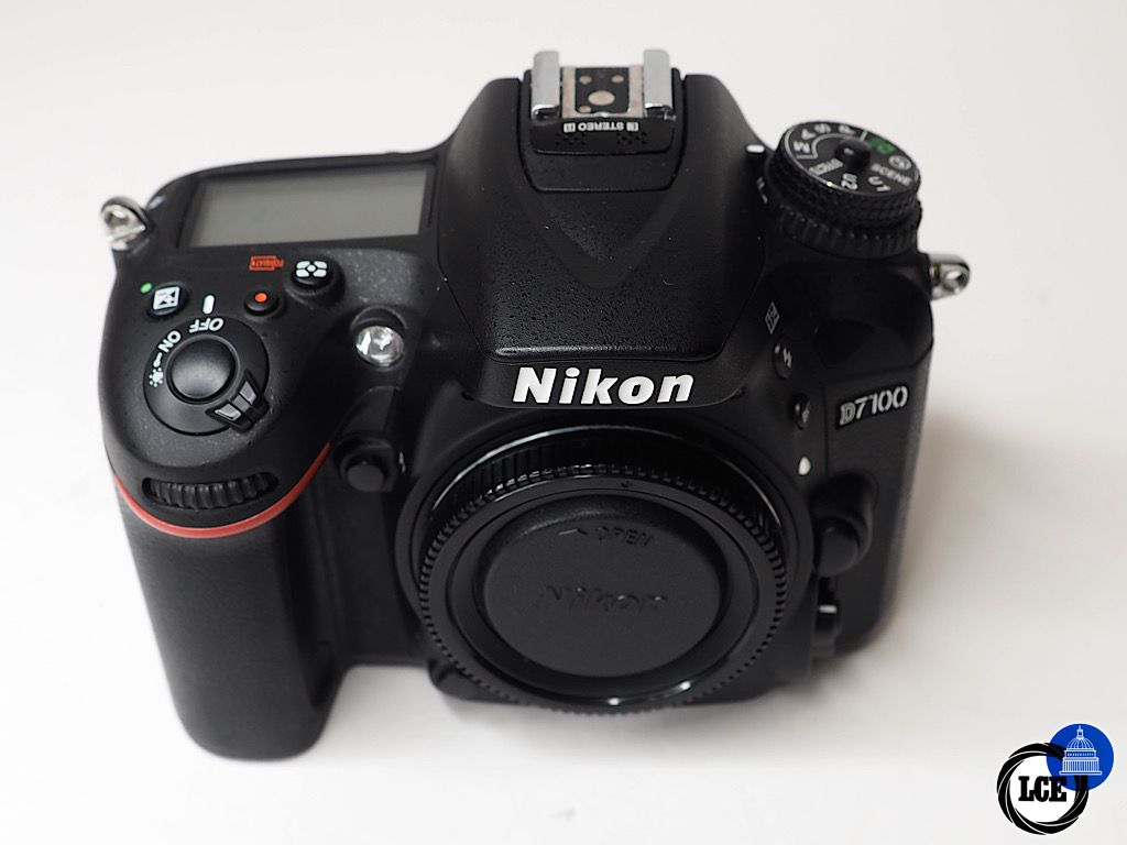 Nikon D7100 Body