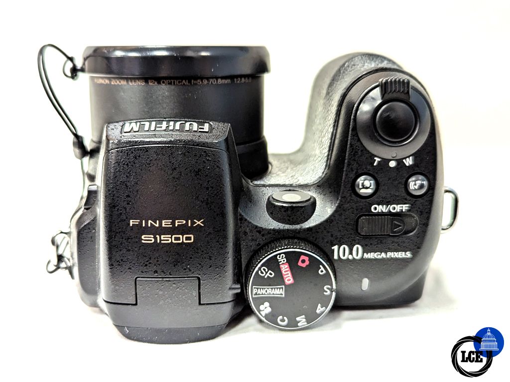 FujiFilm Finepix S1500 