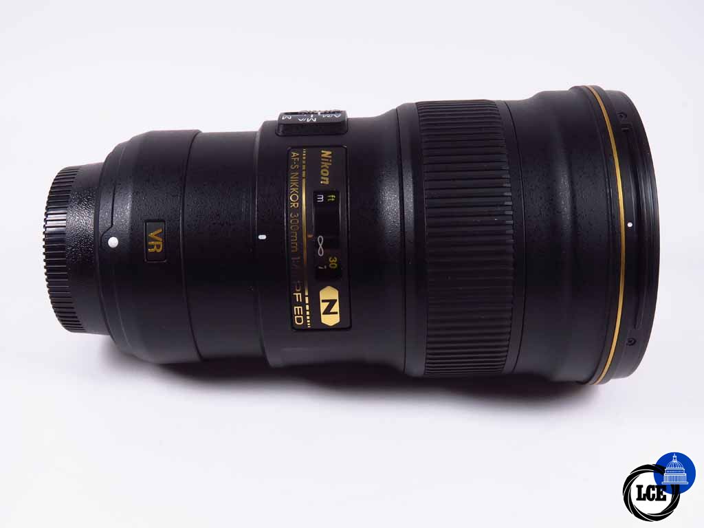 Nikon 300mm f4 Phase Fresnel N VR ED