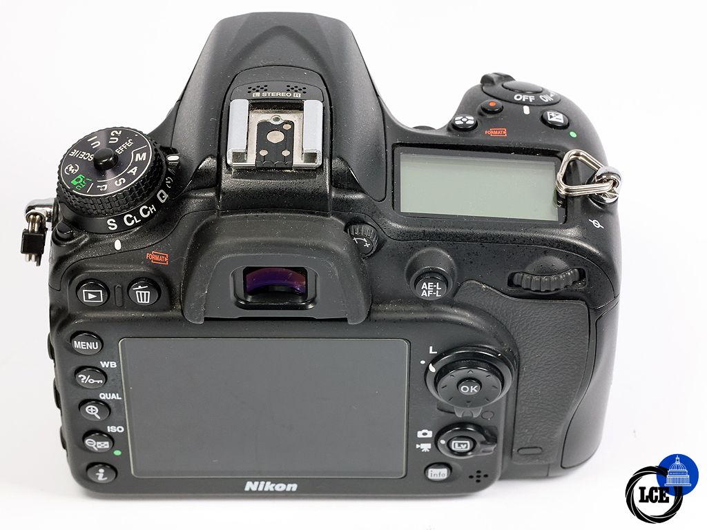 Nikon D7200 BODY *BOXED*