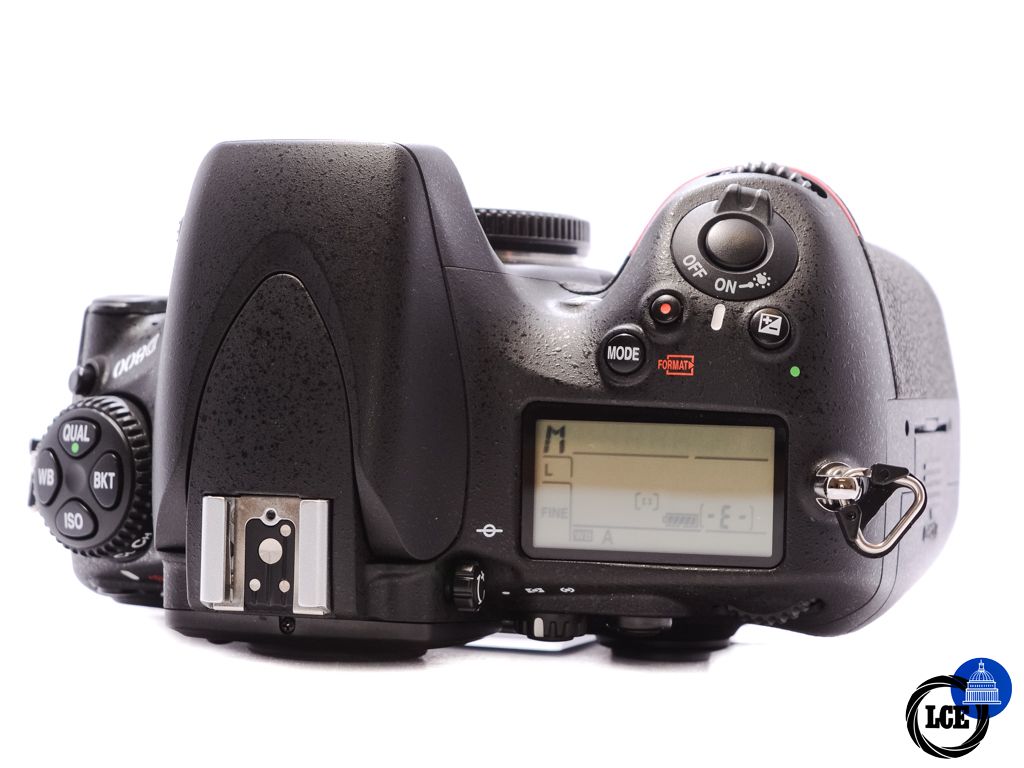 Nikon D800 body *Very low shutter count*