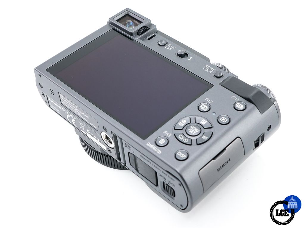 Panasonic TZ200D * BOXED + CASE *