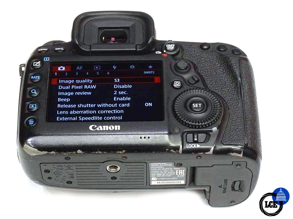 Canon EOS 5D IV