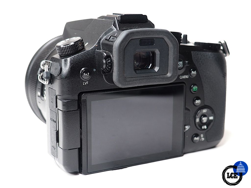 Panasonic Lumix FZ2000