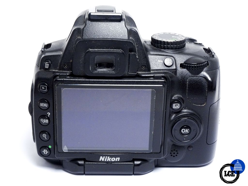 Nikon D5000 body