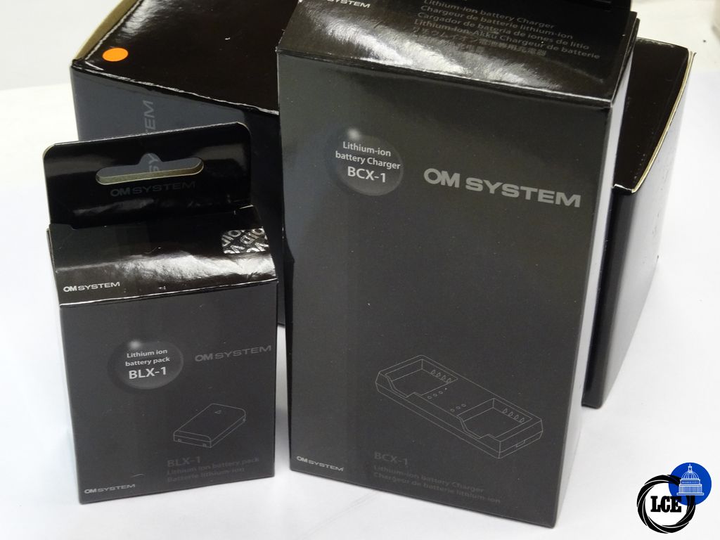 OM SYSTEM SBCX-1 charger and battery set