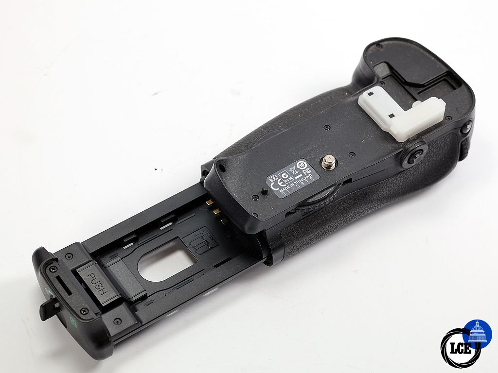 Nikon MB-D10 Battery Grip