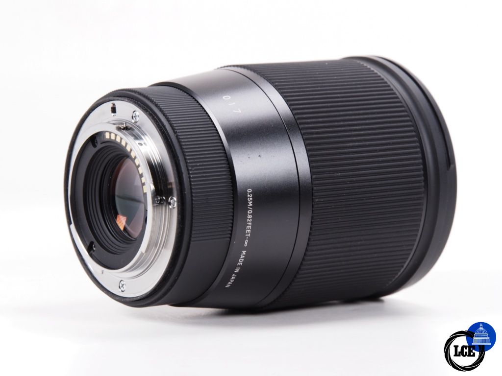 Sigma 16mm F1.4 DC DN Fuji X