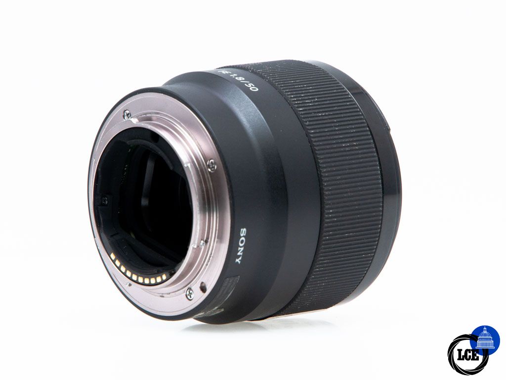 Sony FE 50mm f/1.8