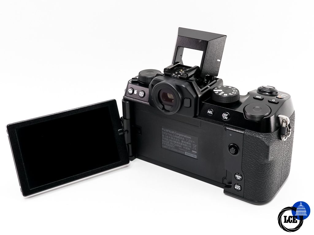 FujiFilm X-S10 Body * BOXED *