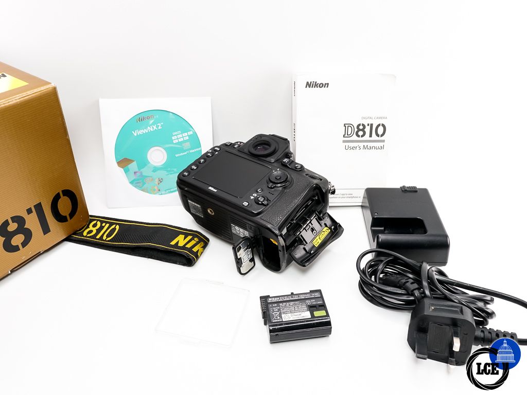 Nikon D810 Body * BOXED *