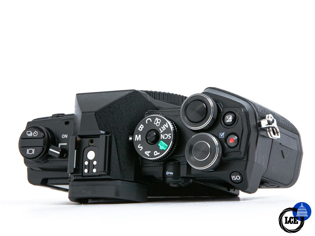 OM SYSTEM OM-5 Body **2.5k Shutter Count**