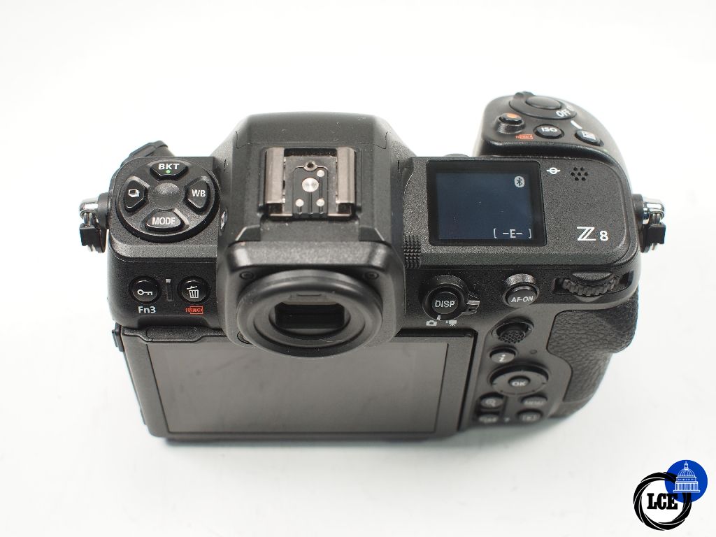 Nikon Z8 Body shutter count <17k