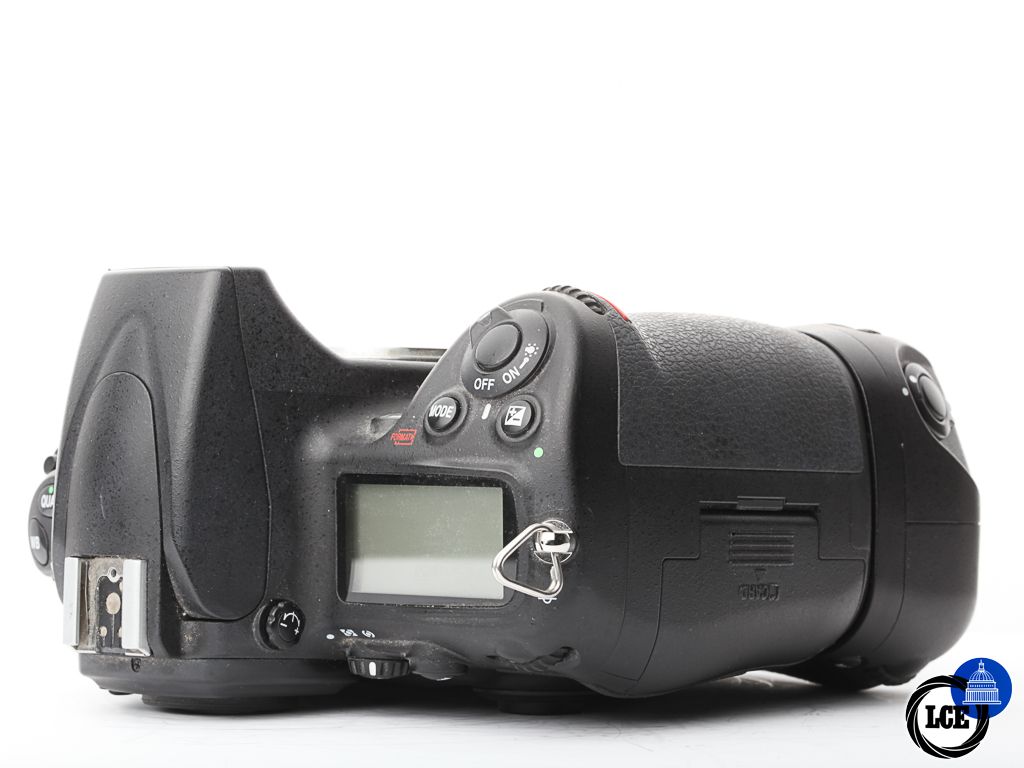 Nikon D700 + Grip | 10112537