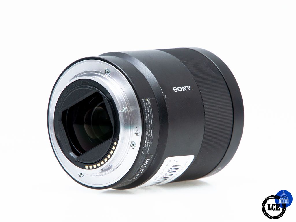 Sony FE 55mm f/1.8 ZA T*