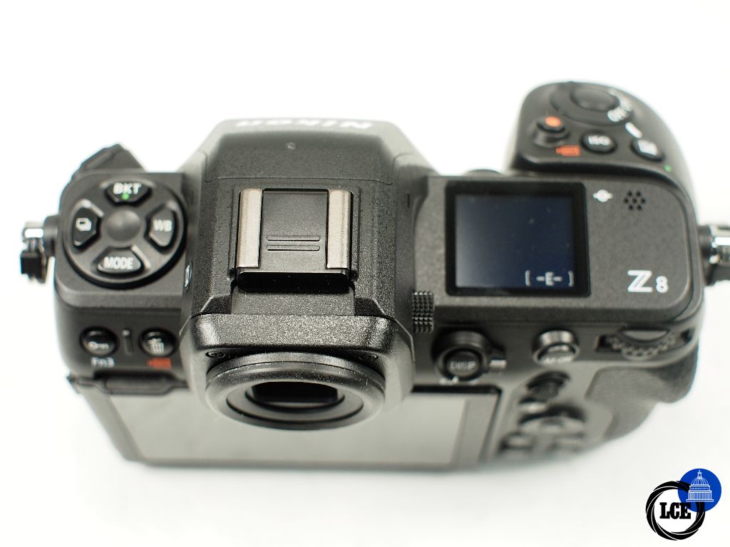 Nikon Z8 Body shutter count  only 6