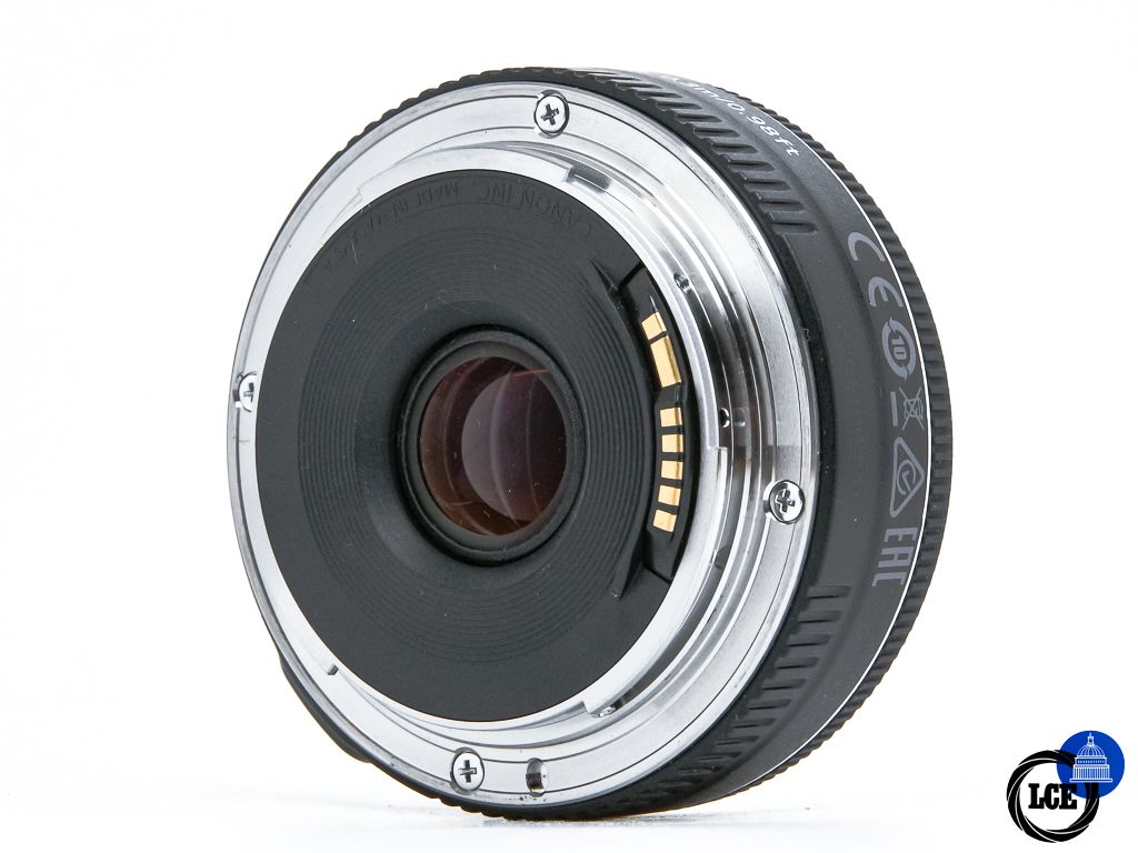 Canon EF 40mm f2.8 STM