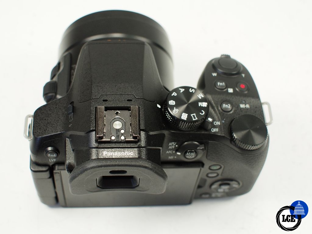 Panasonic FZ330 