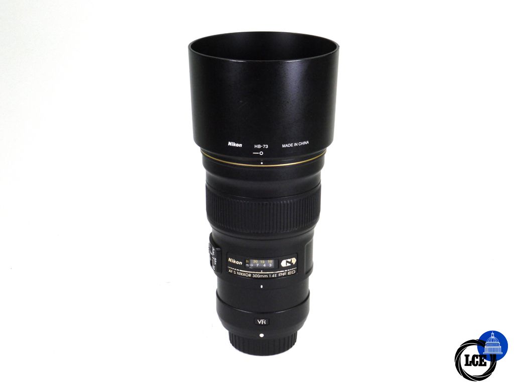 Nikon AF-S 300mm F4 E PF ED VR - (Please See Description)