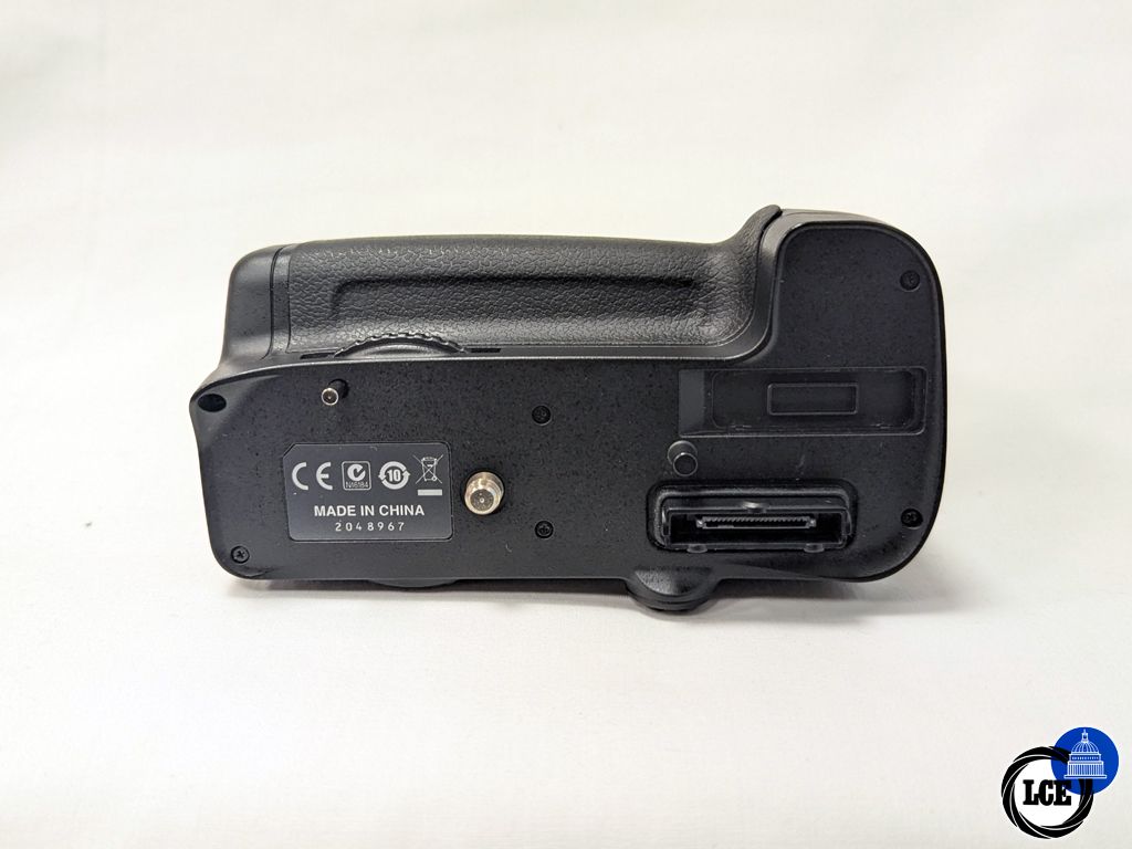 Nikon MB-D11 Grip for Nikon D7000