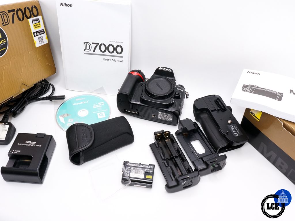 Nikon D7000 Body + MB-D11 Grip