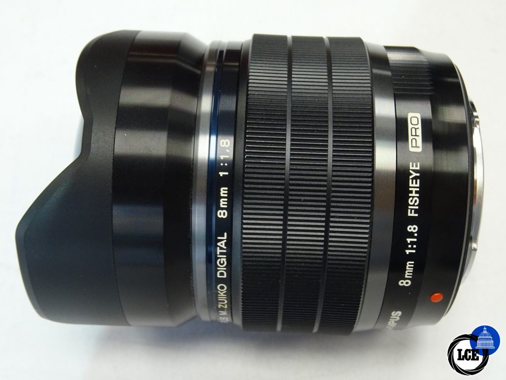 Olympus 8mm  f1.8  Fisheye pro