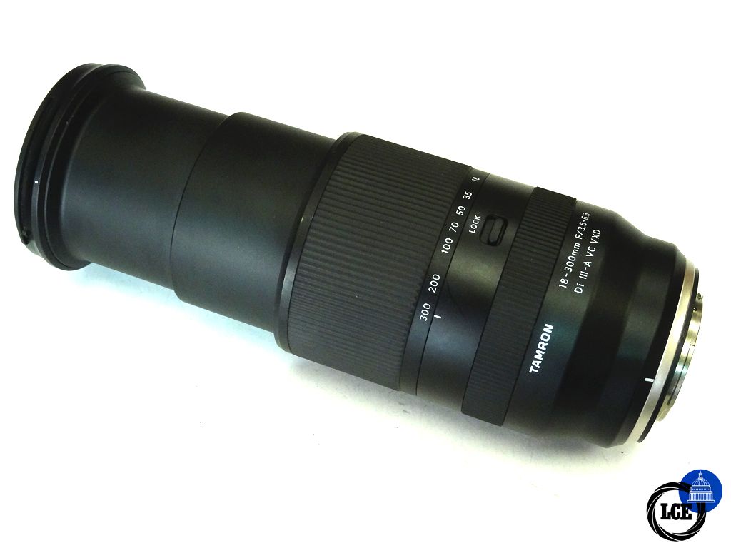 Tamron 18-300mm DI III VC VXD 