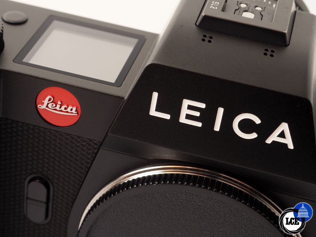 Leica SL2 Body inc Spare Battery