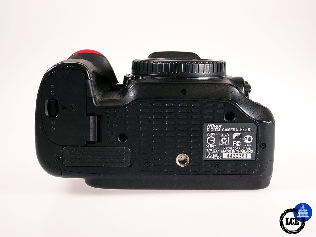 Nikon D7100 Body