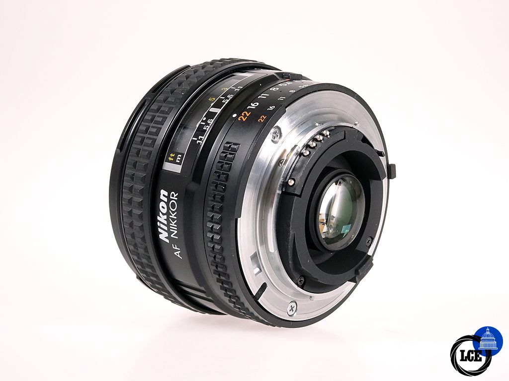 Nikon AF 20mm f2.8 D