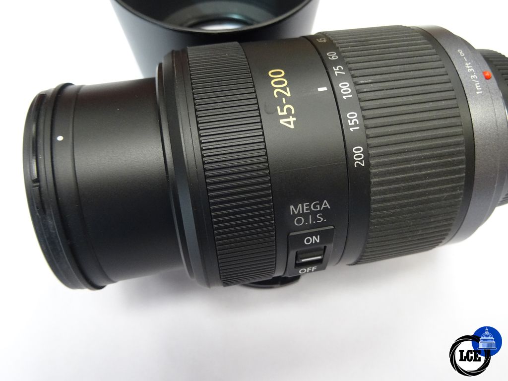 Panasonic 45-200mm f 4-5.6  MFT