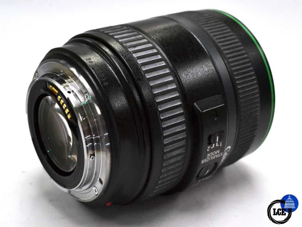 Canon EF-S 70-300mm  F4.5-5.6 IS USM