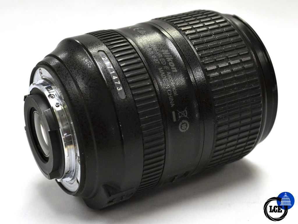 Nikon 18-300mm F3.5-5.6 G ED DX VR