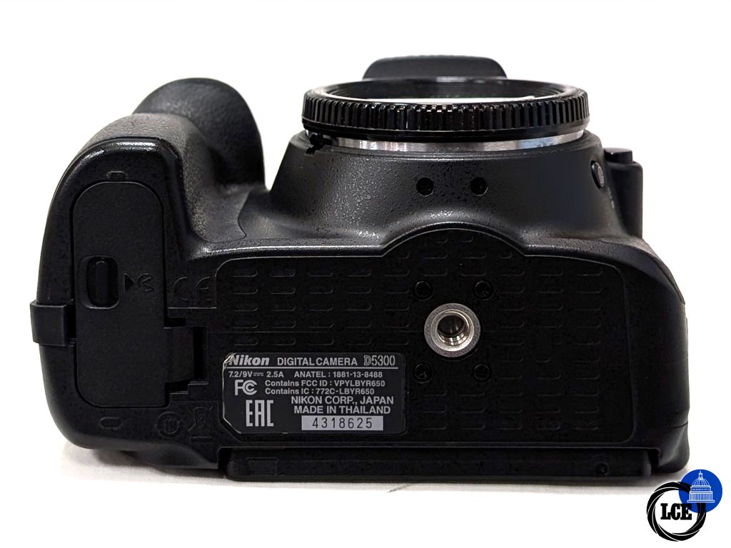 Nikon D5300 Body *See Description*