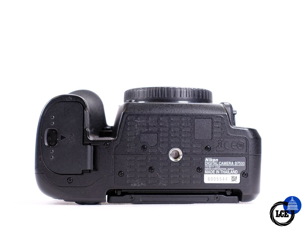 Nikon D7500 Body 