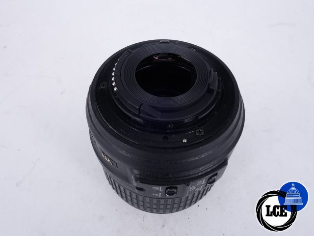 Nikon AF-S 18-55mm VR DX